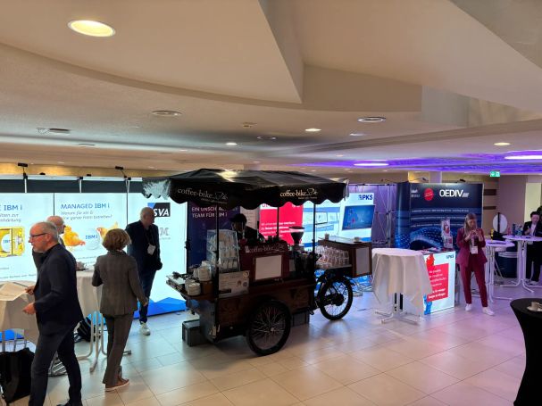 Kaffeebar für Messestand in Düsseldorf Coffee-Bike Düsseldorf auf einer Messe – mobiler Anziehungspunkt mit Kaffee