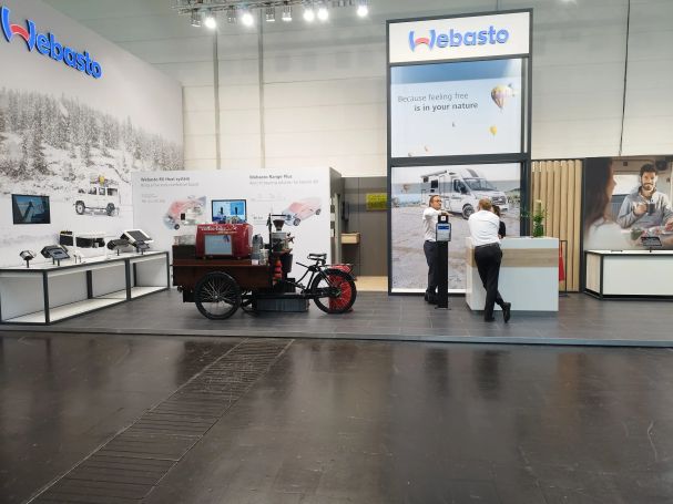 Kaffeebar für Messestand in Düsseldorf Coffee-Bike Düsseldorf auf einer Messe – mobiler Anziehungspunkt mit Kaffee